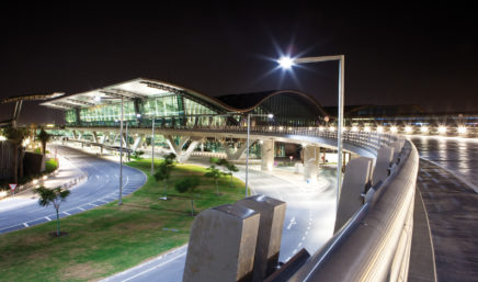 夜のハマド国際空港